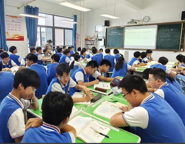 教育变革已从区域实践聚集育人核心教学质量获得全面突破